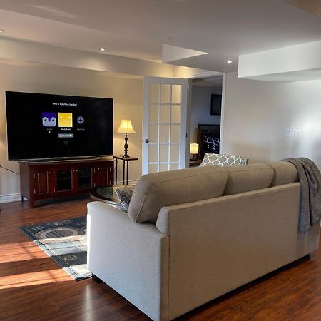 Cozy Lovely Ravine Facing Suite. Mississauga Buitenkant foto