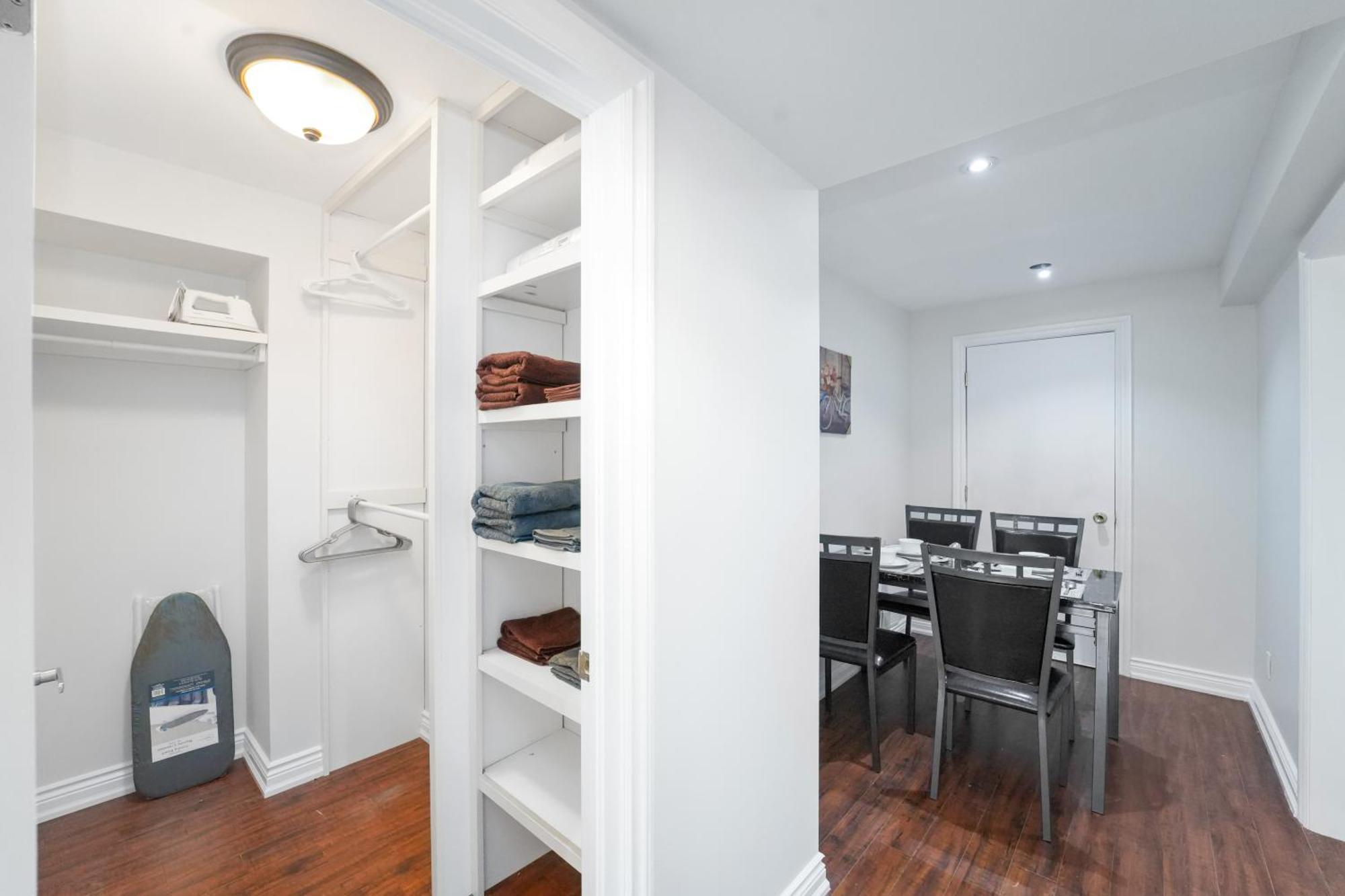 Cozy Lovely Ravine Facing Suite. Mississauga Buitenkant foto