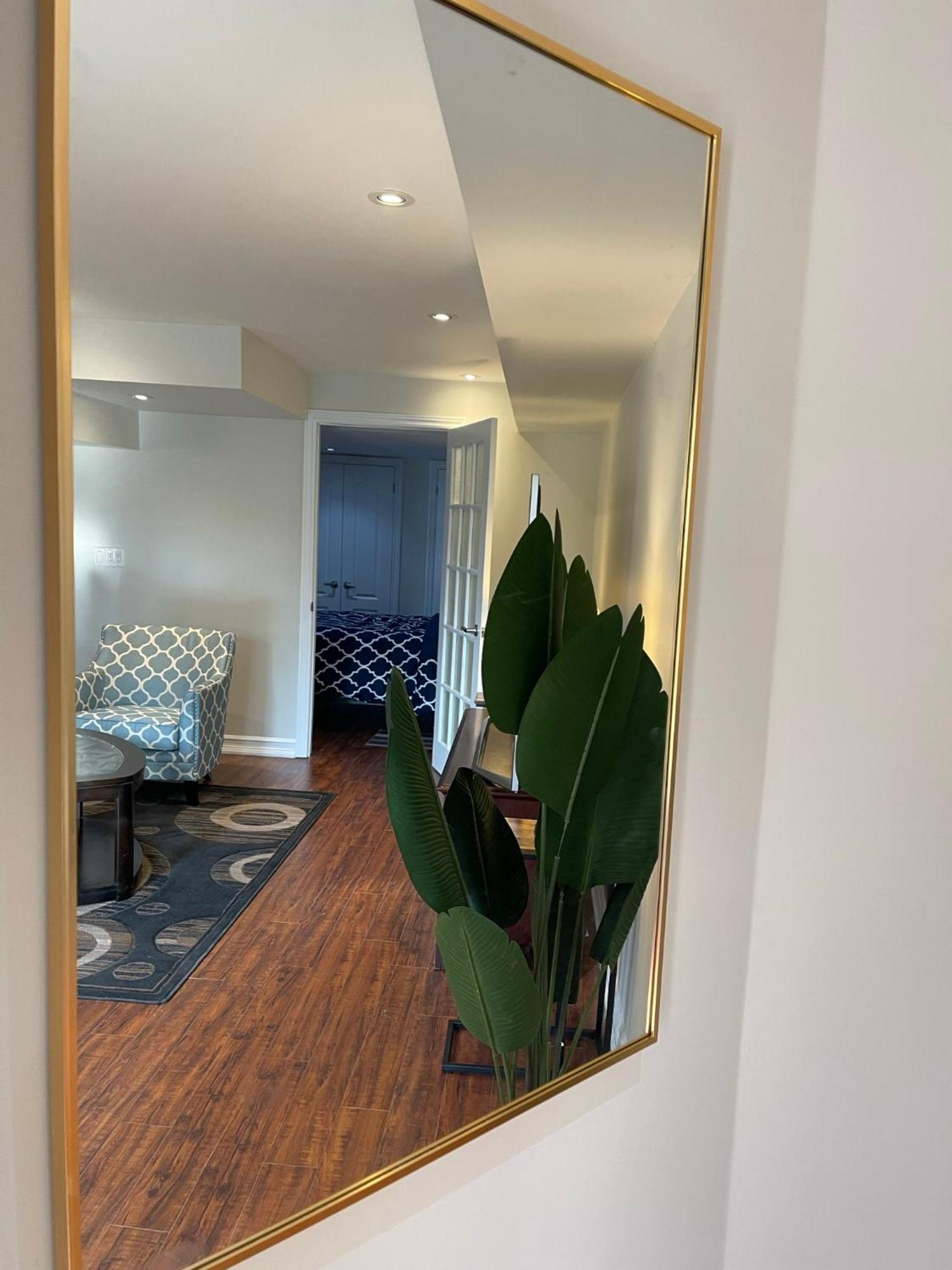 Cozy Lovely Ravine Facing Suite. Mississauga Buitenkant foto